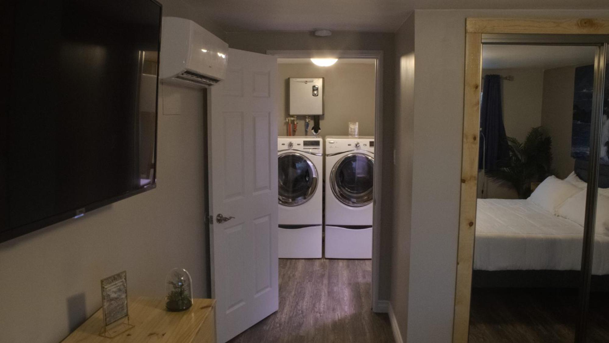Private Home - Playground, Jumping Mat, Bbq, Darts, Firepit, Gazebo, 4 Smart Tvs, White Cotton Bedding, - The Redwood Cul-De Sac Beach Retreat クレセントシティ エクステリア 写真