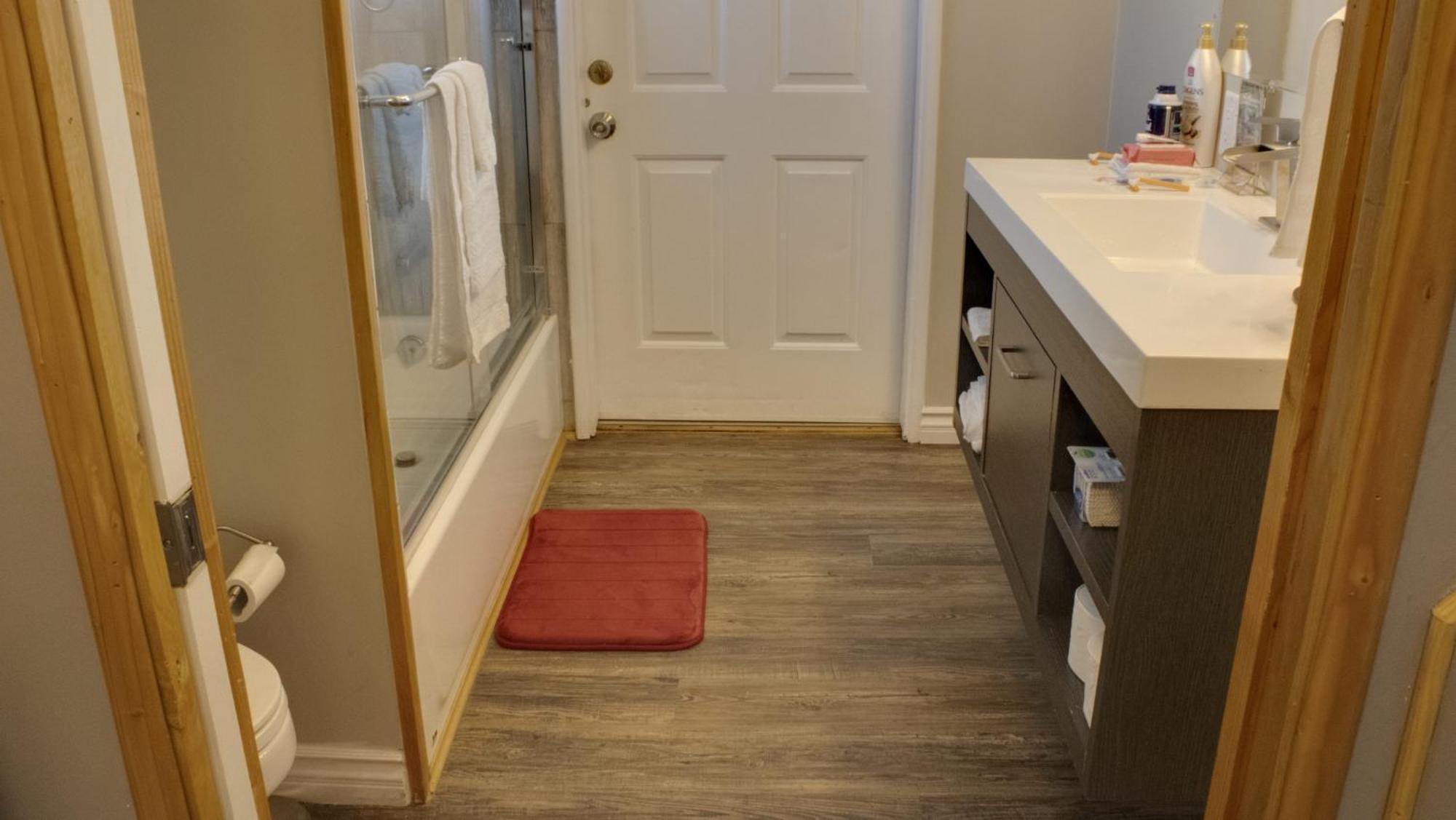 Private Home - Playground, Jumping Mat, Bbq, Darts, Firepit, Gazebo, 4 Smart Tvs, White Cotton Bedding, - The Redwood Cul-De Sac Beach Retreat クレセントシティ エクステリア 写真